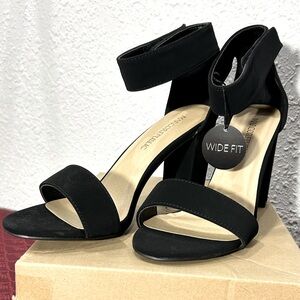 Marco Republic Edmonton Wide-fit Heels